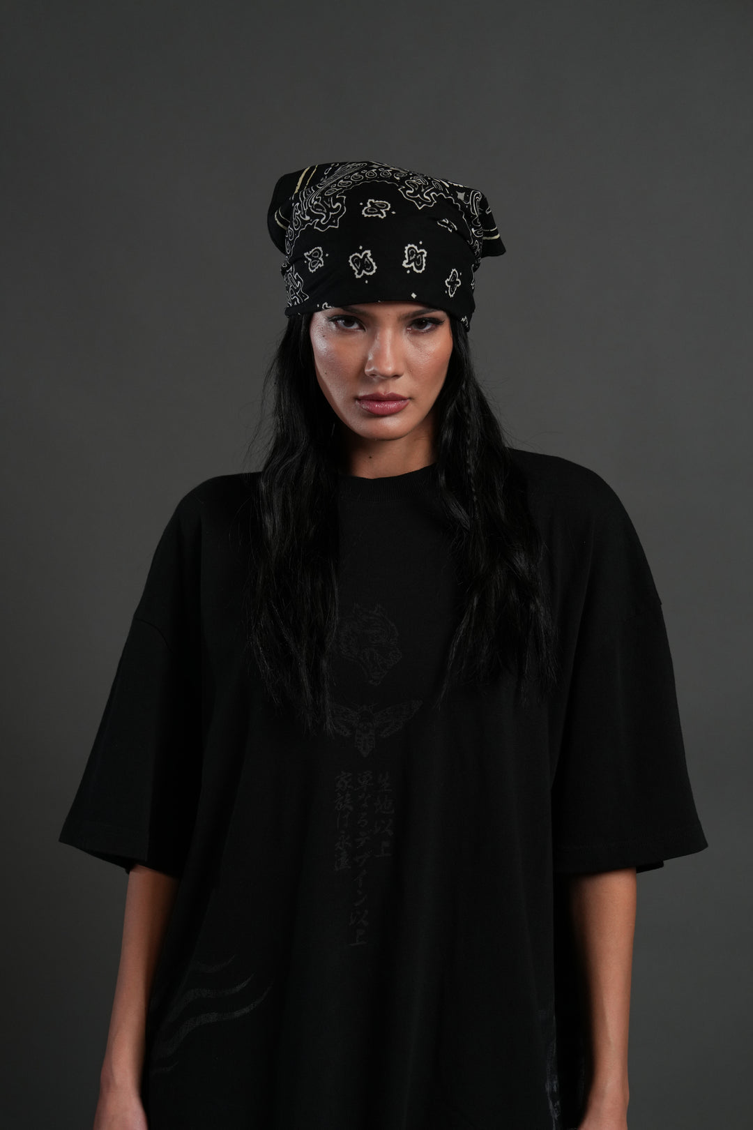 CAMISETA OVERSIZED - UPPER THREE