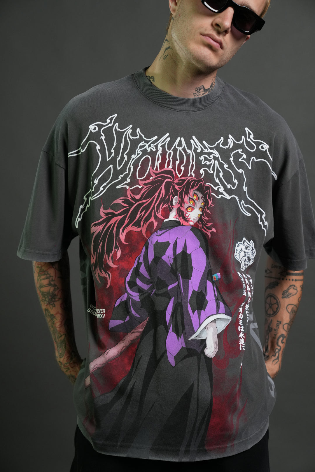 CAMISETA OVERSIZED - BLOOD MOON